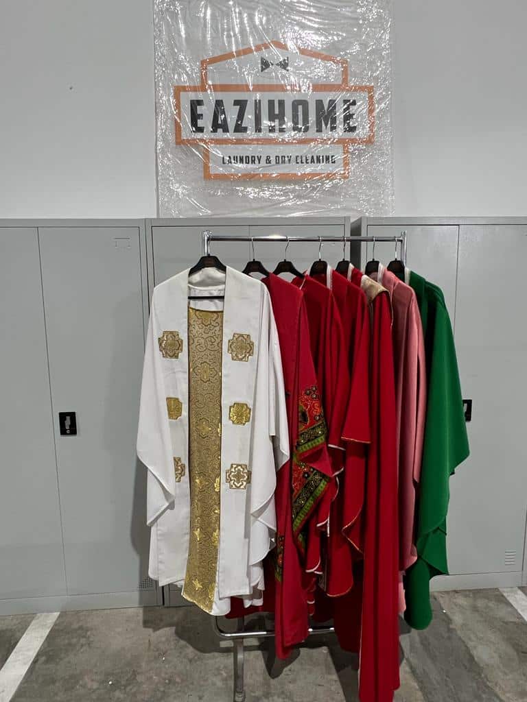 Chasubles Dry Clean - Eazihome Laundry